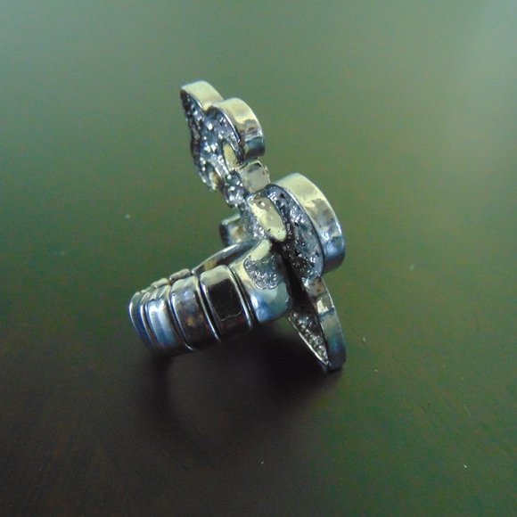 Costume Jewelry- monogram ring - Picture 8 of 13